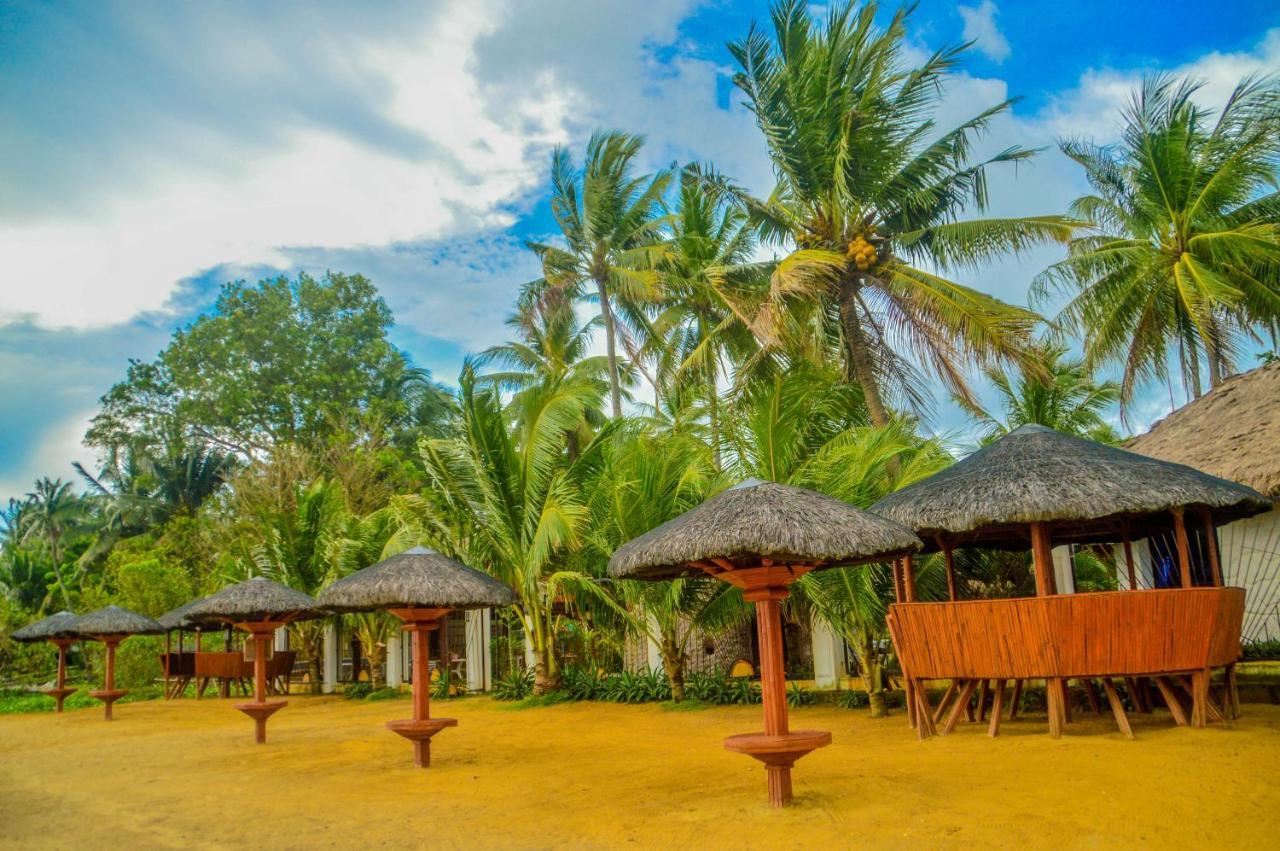 Camaya-An Paradise Beach Resort Malabugas ภายนอก รูปภาพ
